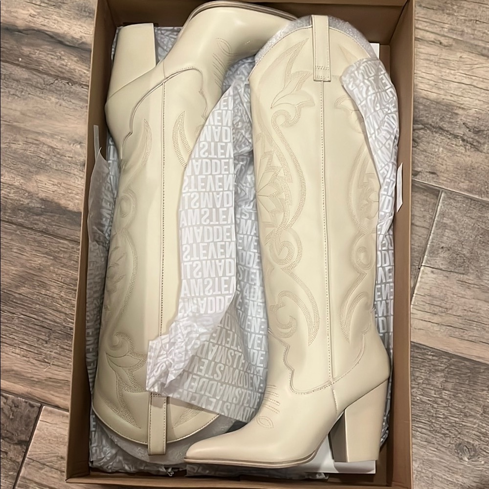 Steve Madden Women's Cream Western Boots